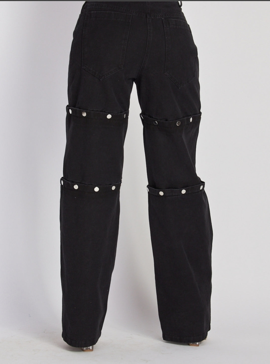 She famous Snap away Jeans