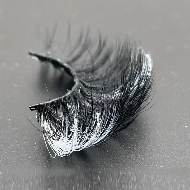 Cruella lashes
