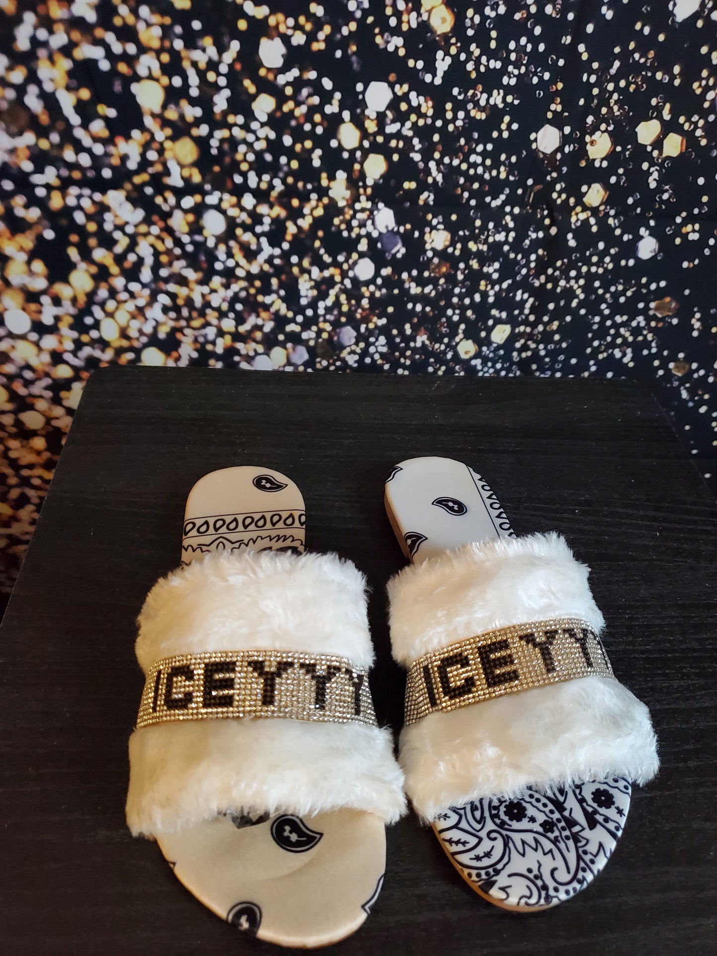 Iceyyy sandals last pair on hand