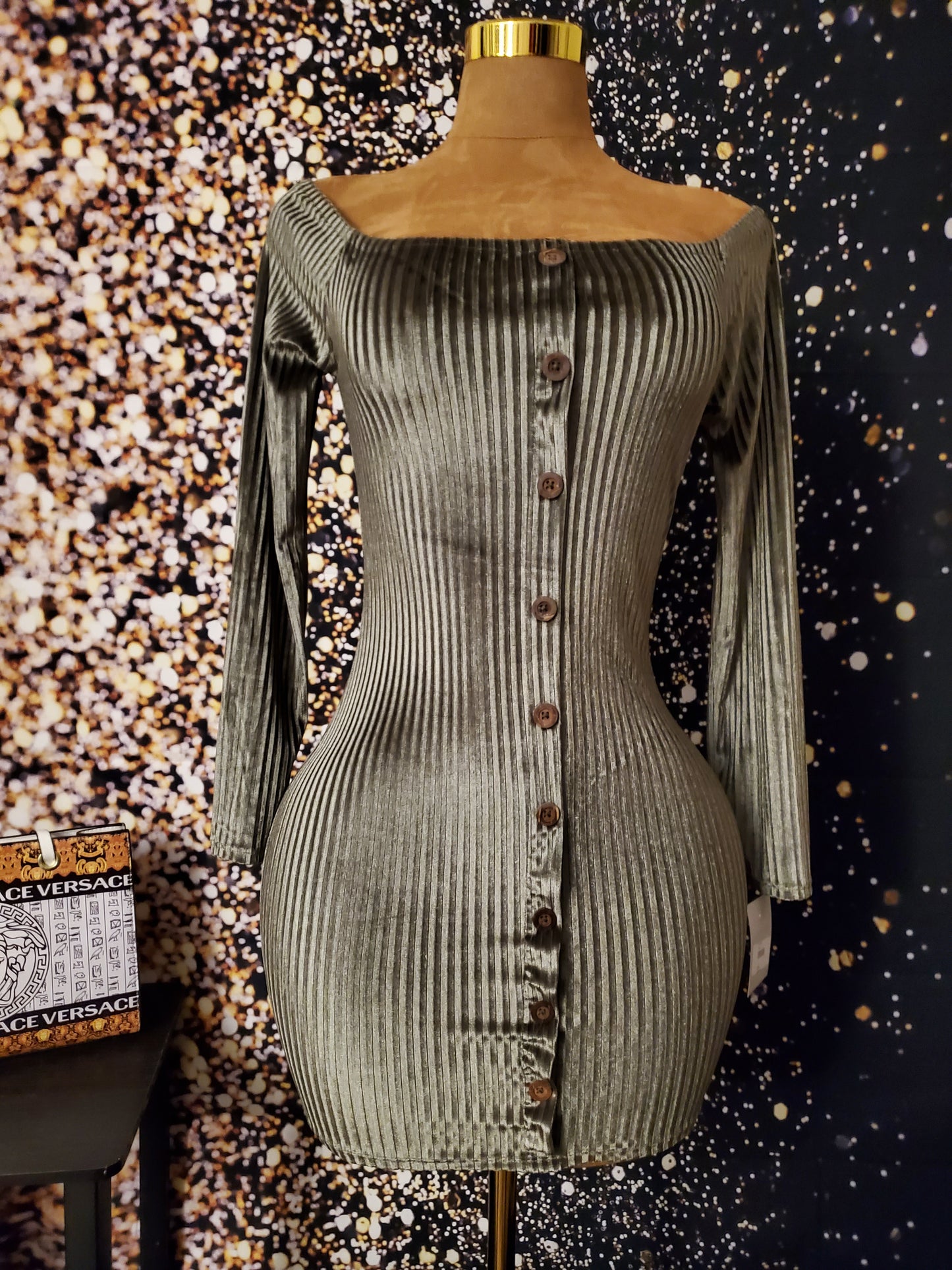 Cut for her ribbed dress