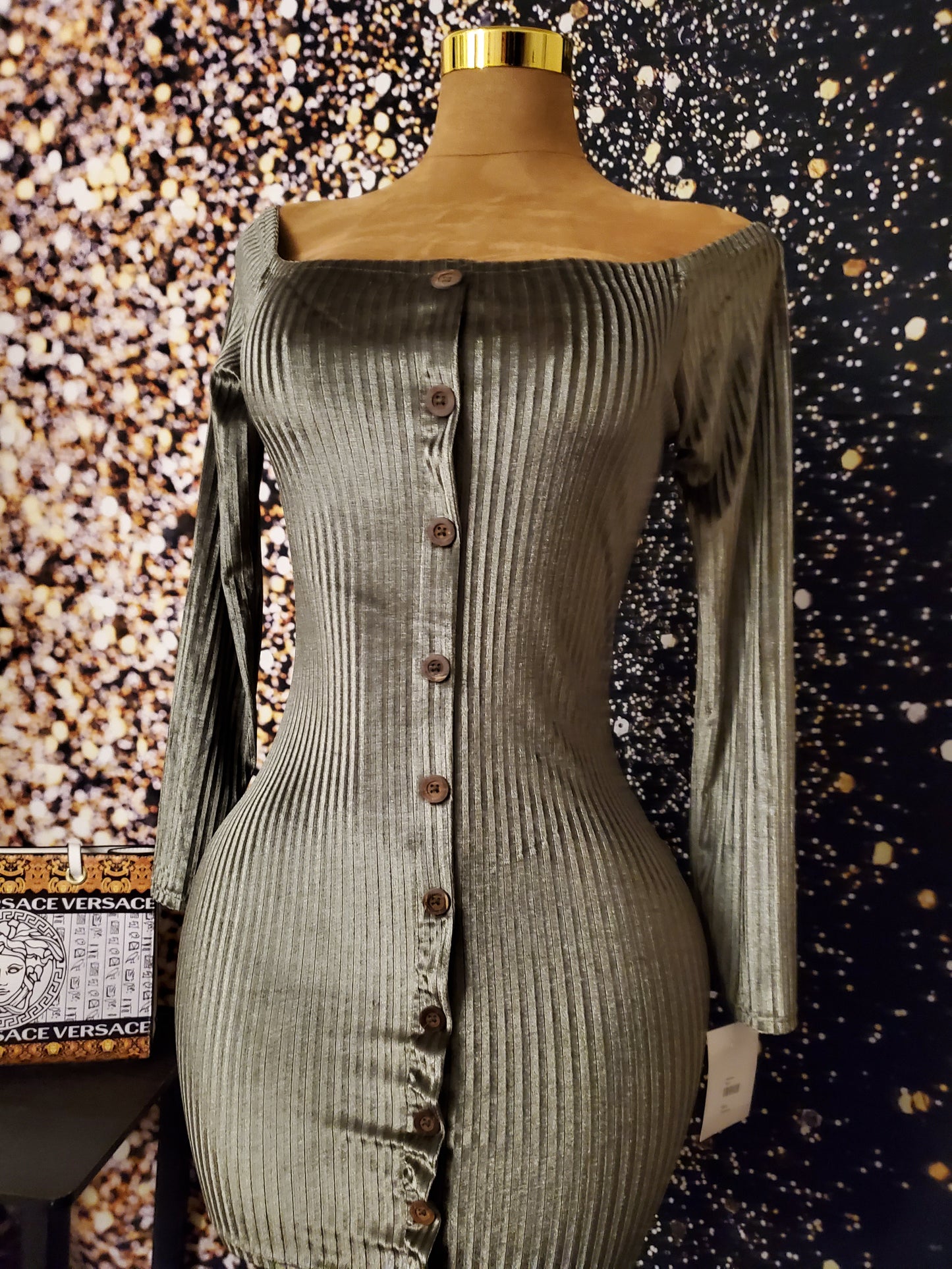 Cut for her ribbed dress