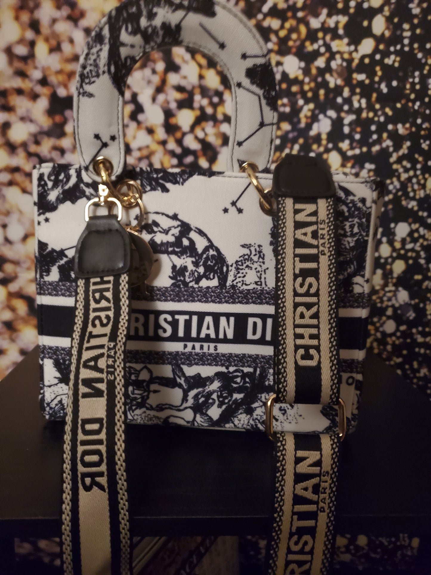 Fav handbag on hand ready to ship last one