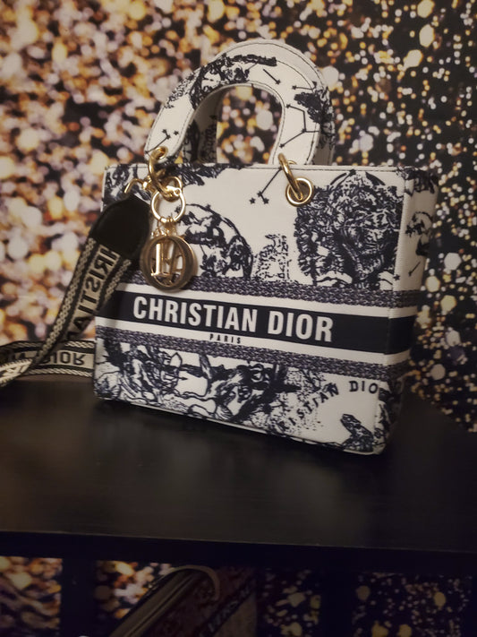 Fav handbag on hand ready to ship last one