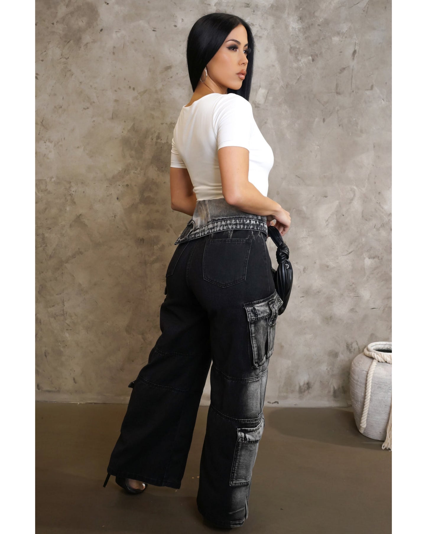 It's me black denim pants