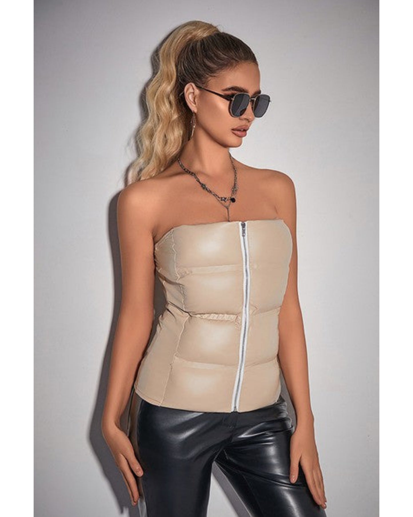 Baddie puffer top