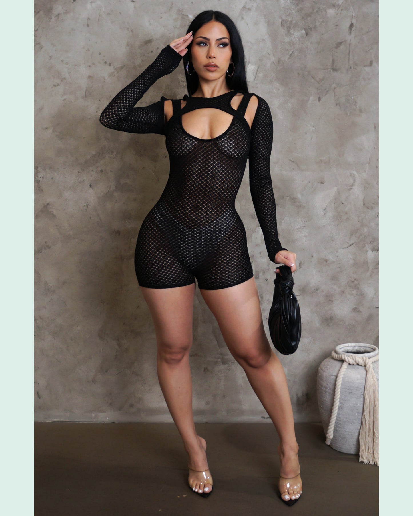 Body on display romper
