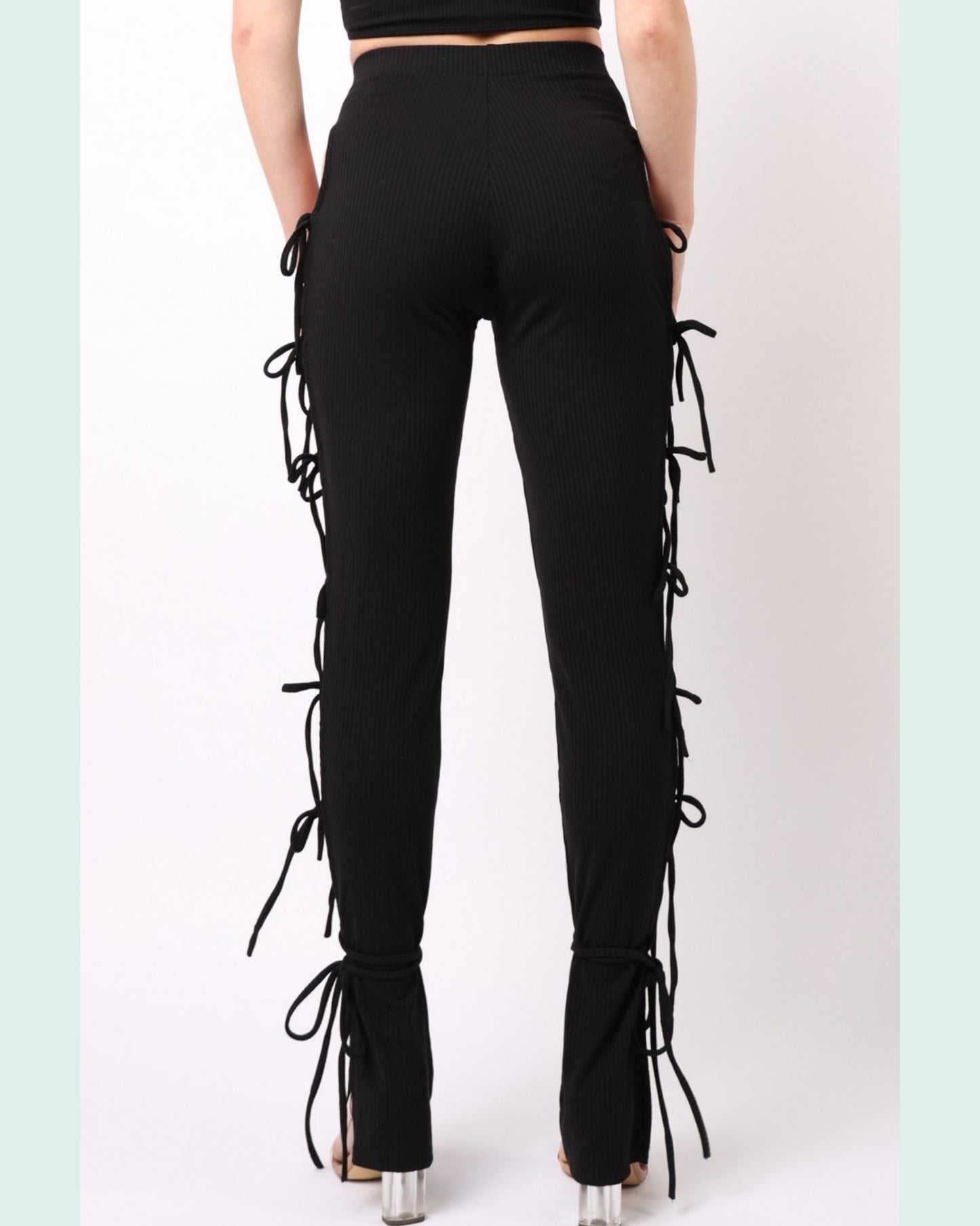 The main chic pants