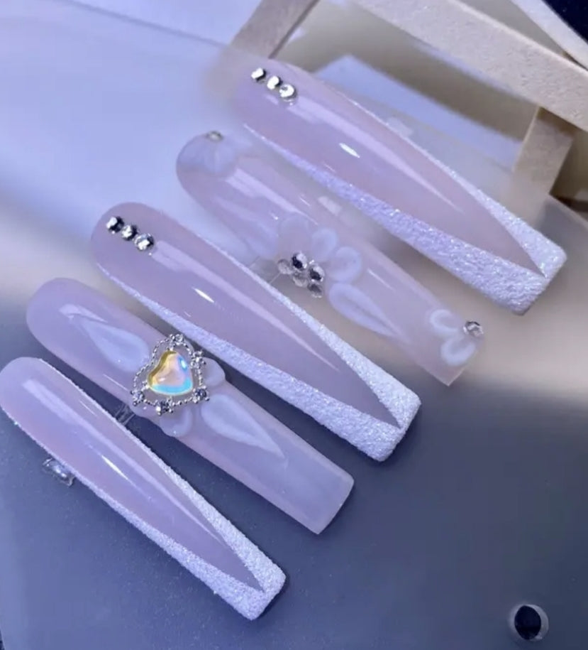 Flower bomb press on nails