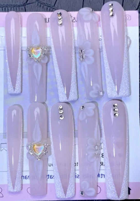 Flower bomb press on nails