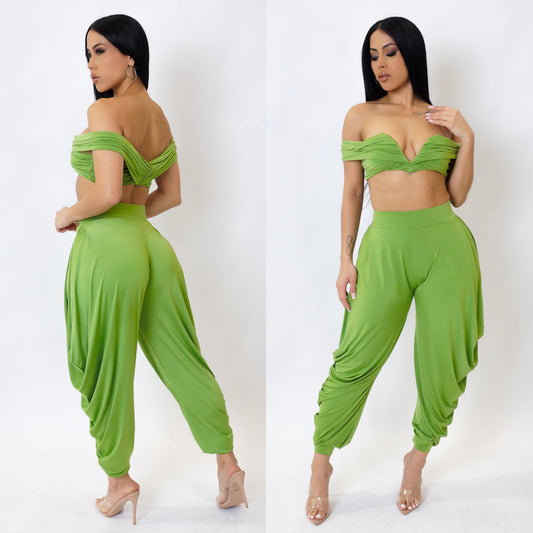 Emerald type of girl pants set