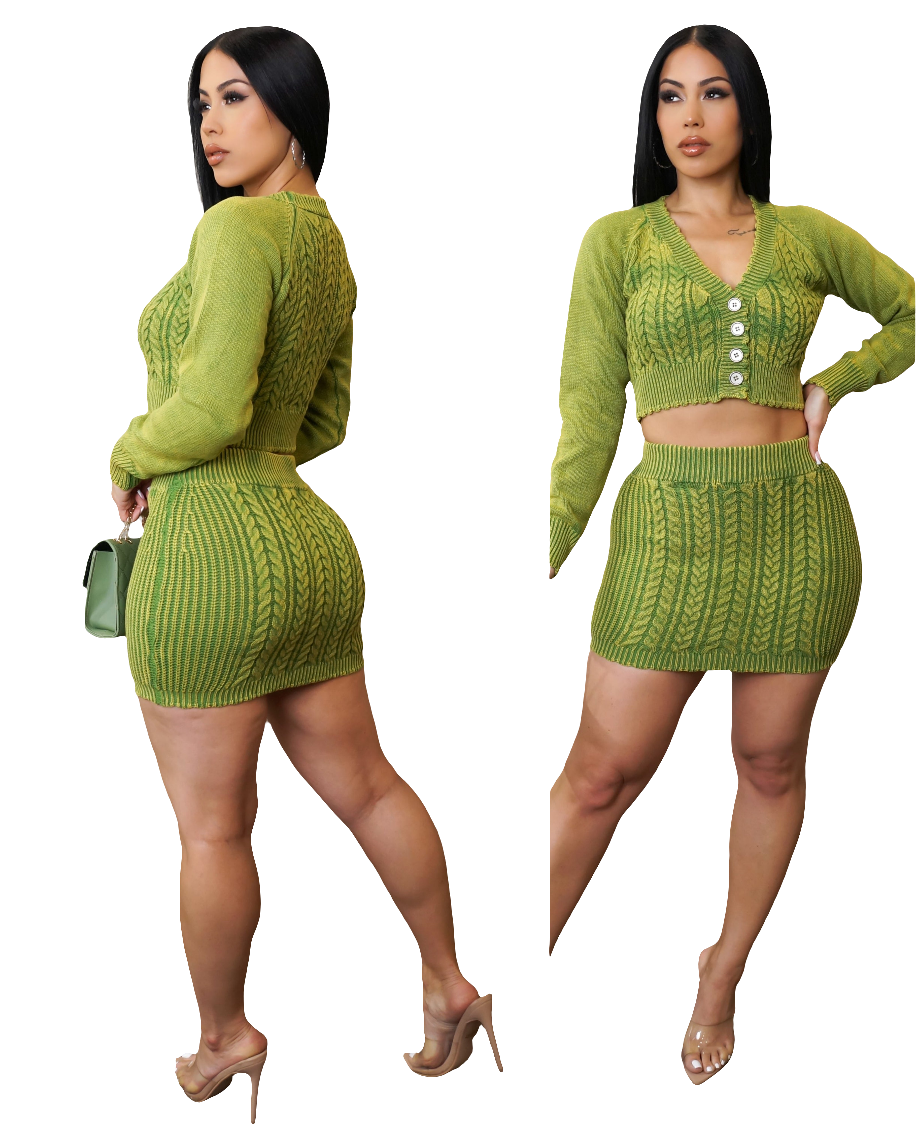 New 🔥 Investments skirt set