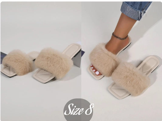 Last pair of lady lo slides